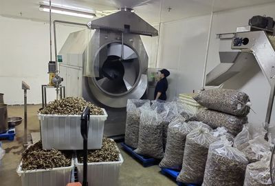 铜仁 打好产业牌 药材变“药财” 贸易